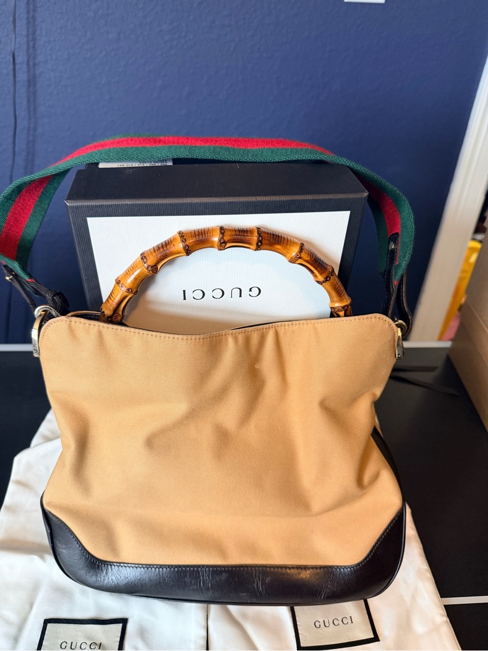 Gucci Bamboo-Handle Shoulder Bag in Tan with Green-Red Strap - Picture 3 of 11